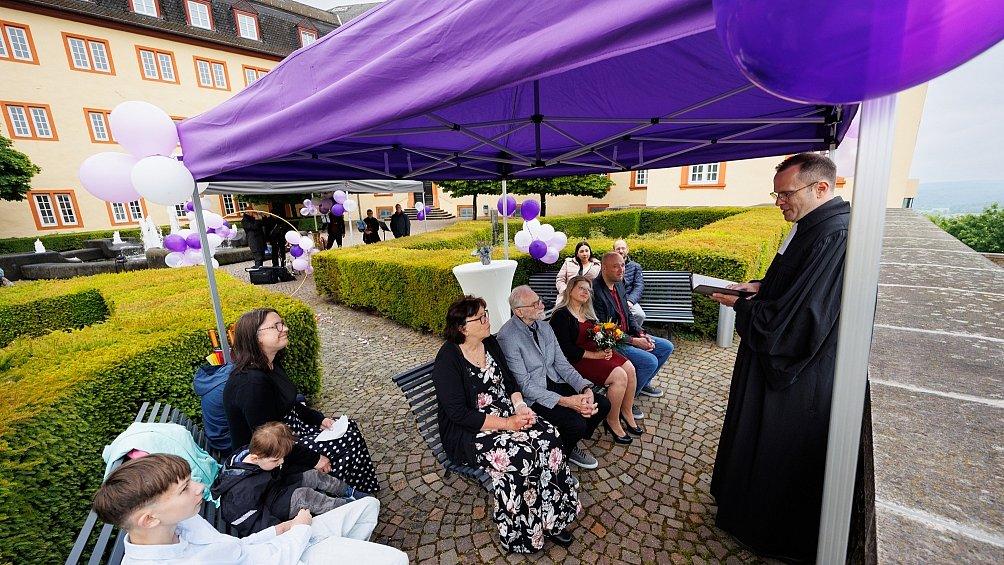 Trauzeremonie im Freien