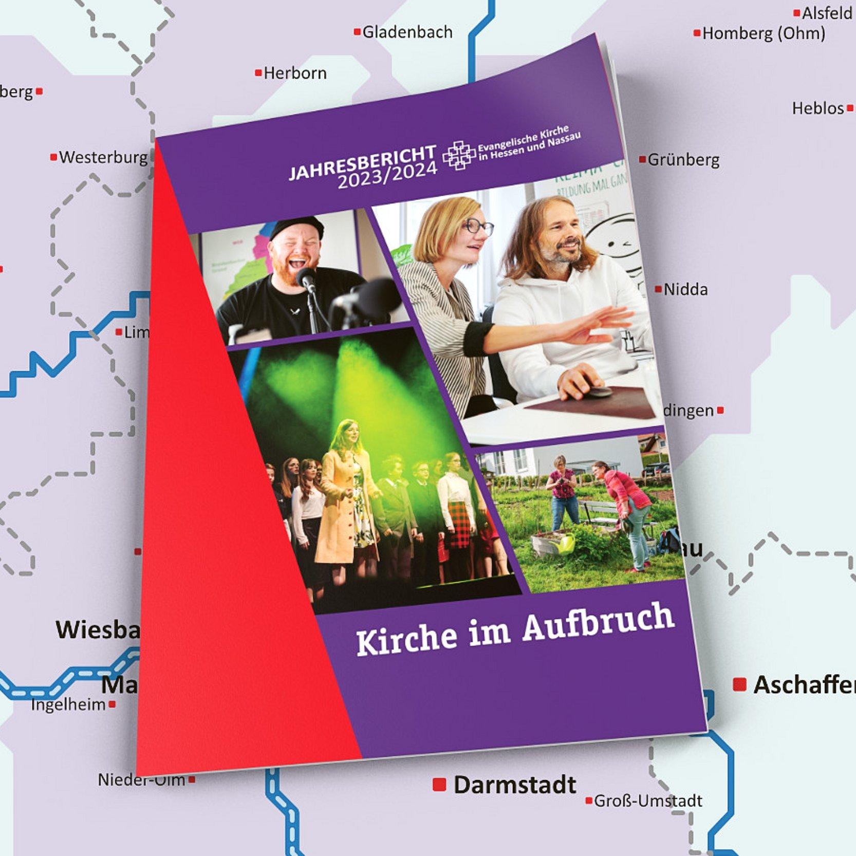 Cover des Jahresberichts, im Hintergrund Ausschnit Landkarte EKHN