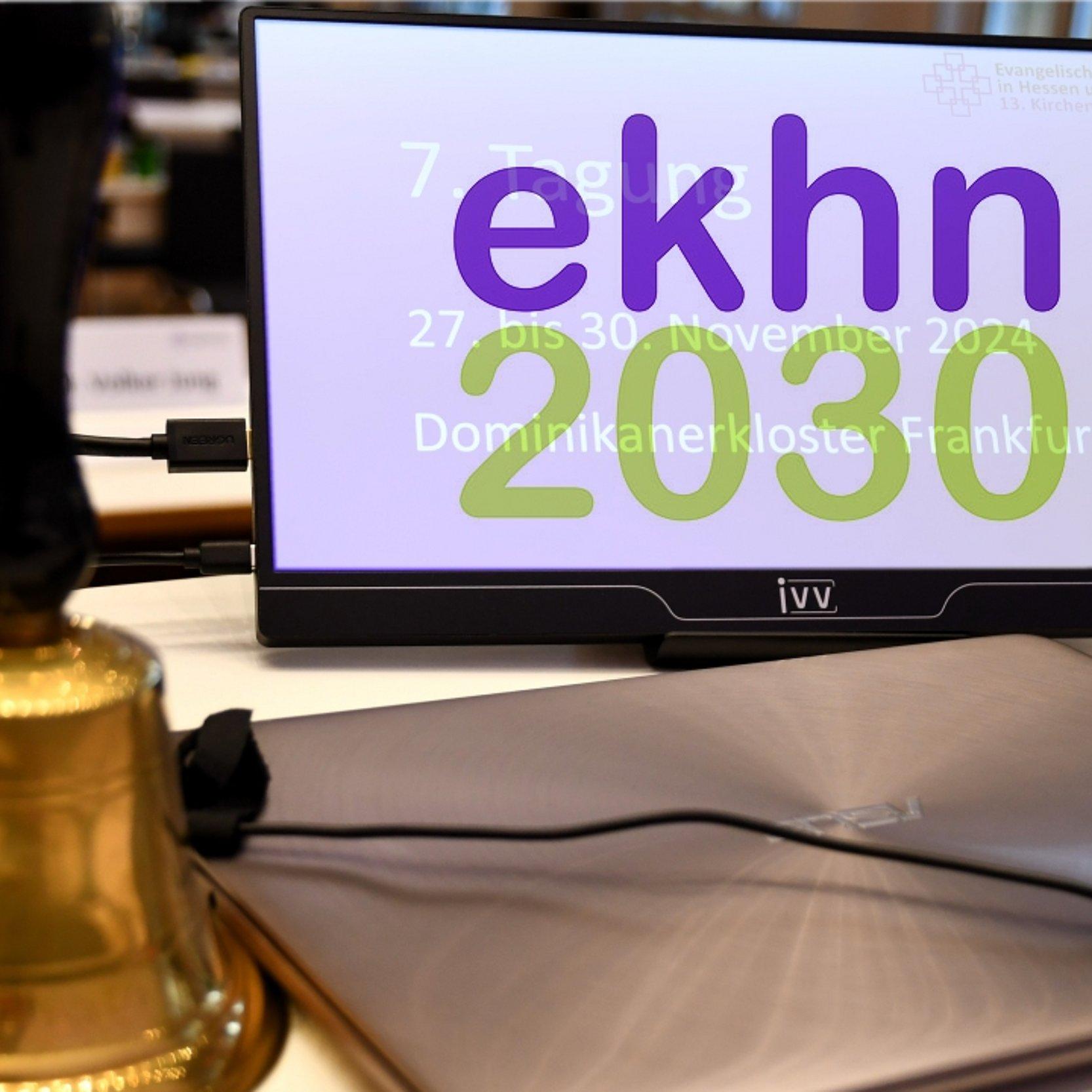 Laptop mit Datumsangabe zur Herbsttagung der EKHN-Synode