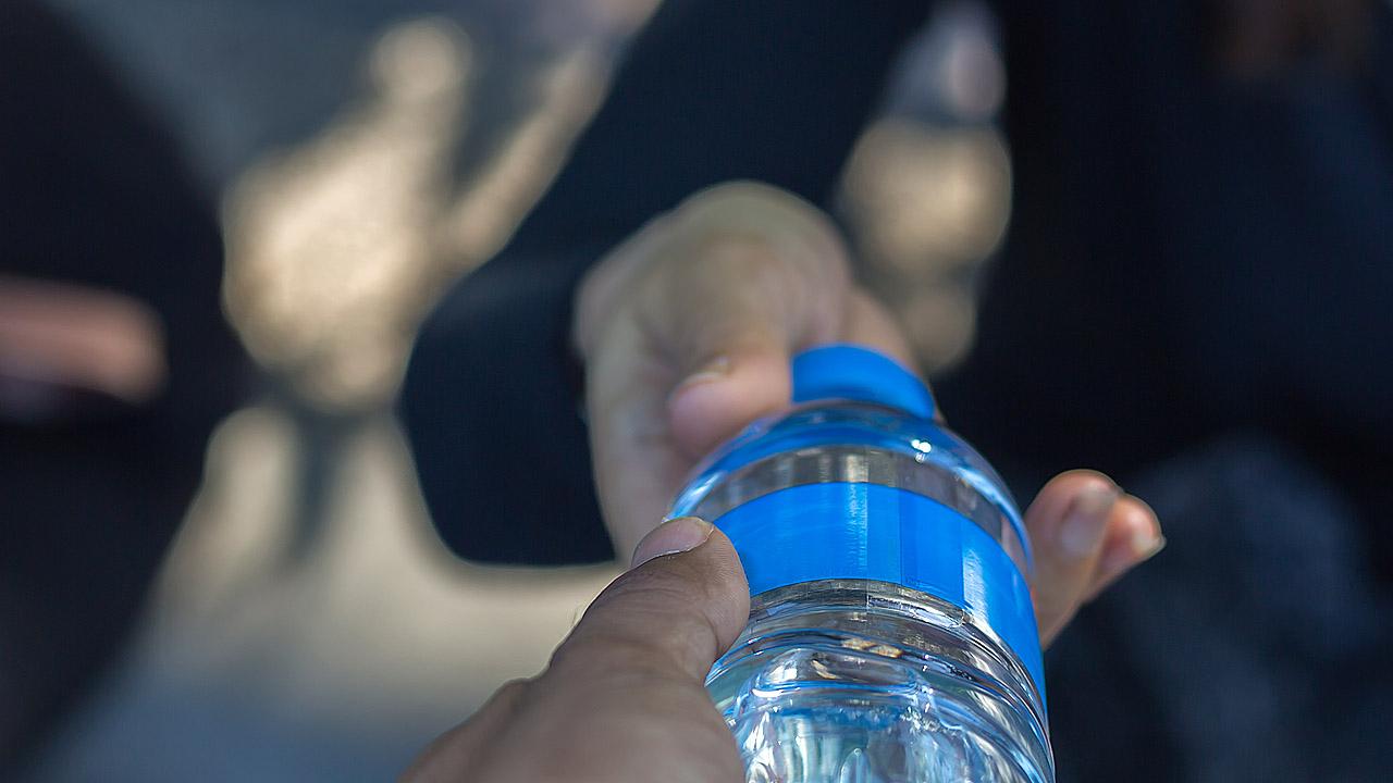 Flasche Wasser