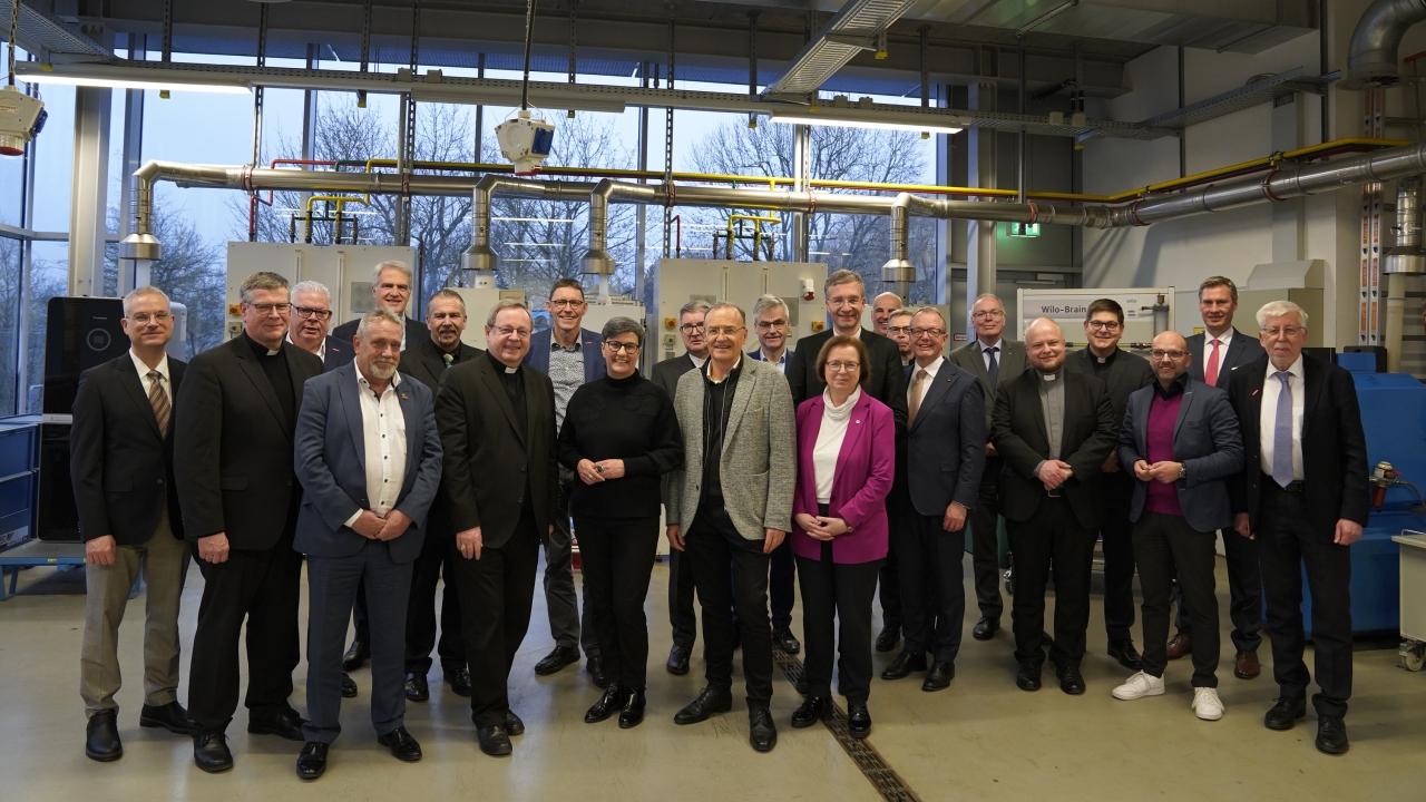 Kirche Handwerk Spitzengespräch 2025 Gruppenfoto