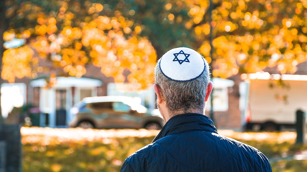 Jüdischer Mann Jüdischer Mann mit Kippa