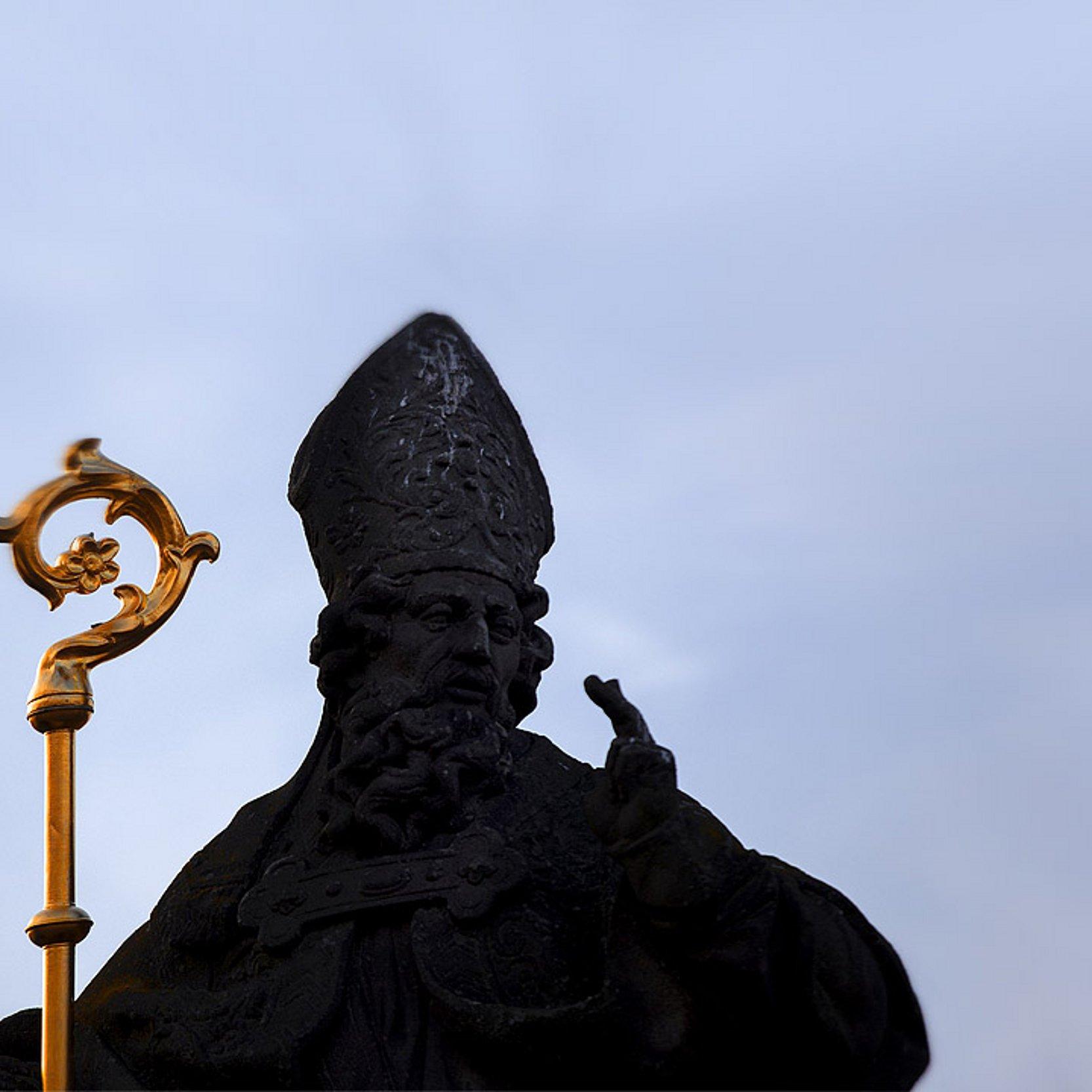 Papst Papst-Denkmal in Prag