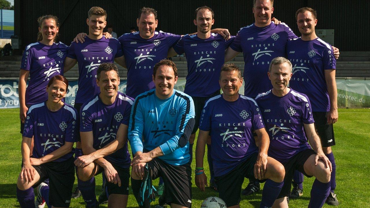 Fußballteam EKHN Mannschaftsfoto