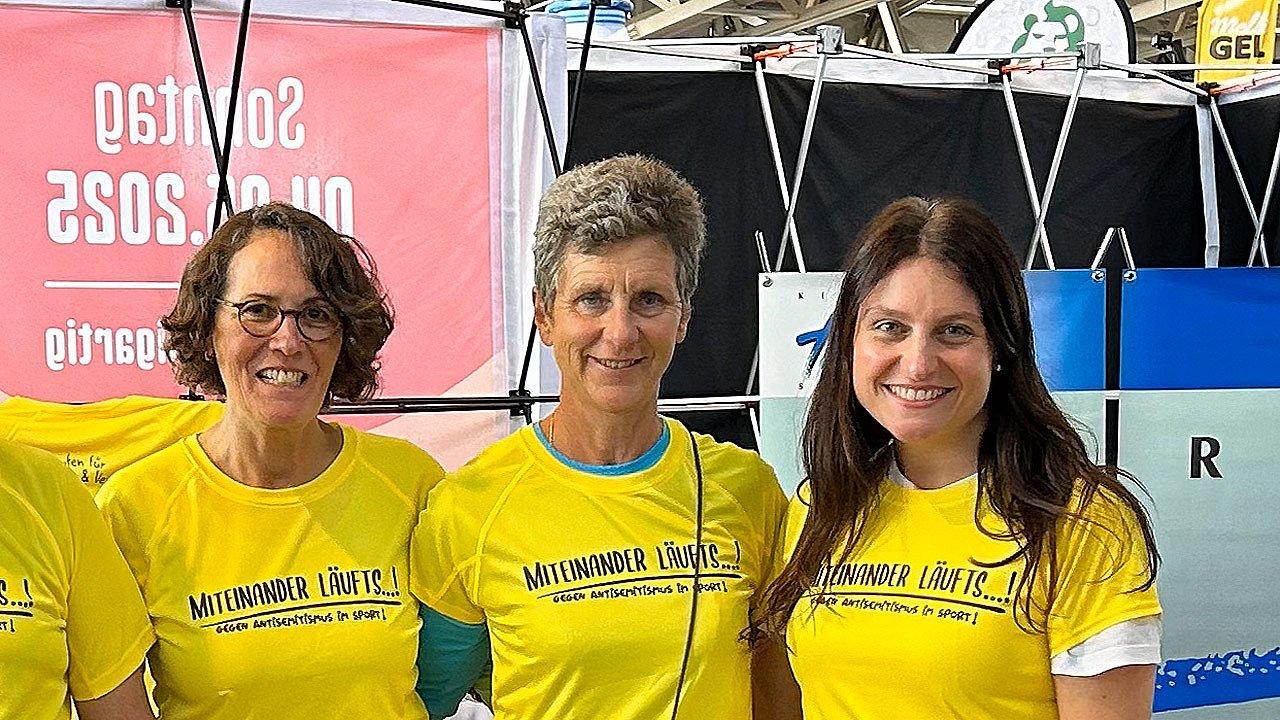 Marathon: gegen Antisemitismus Drei Frauen mit gelbem T-Shirt