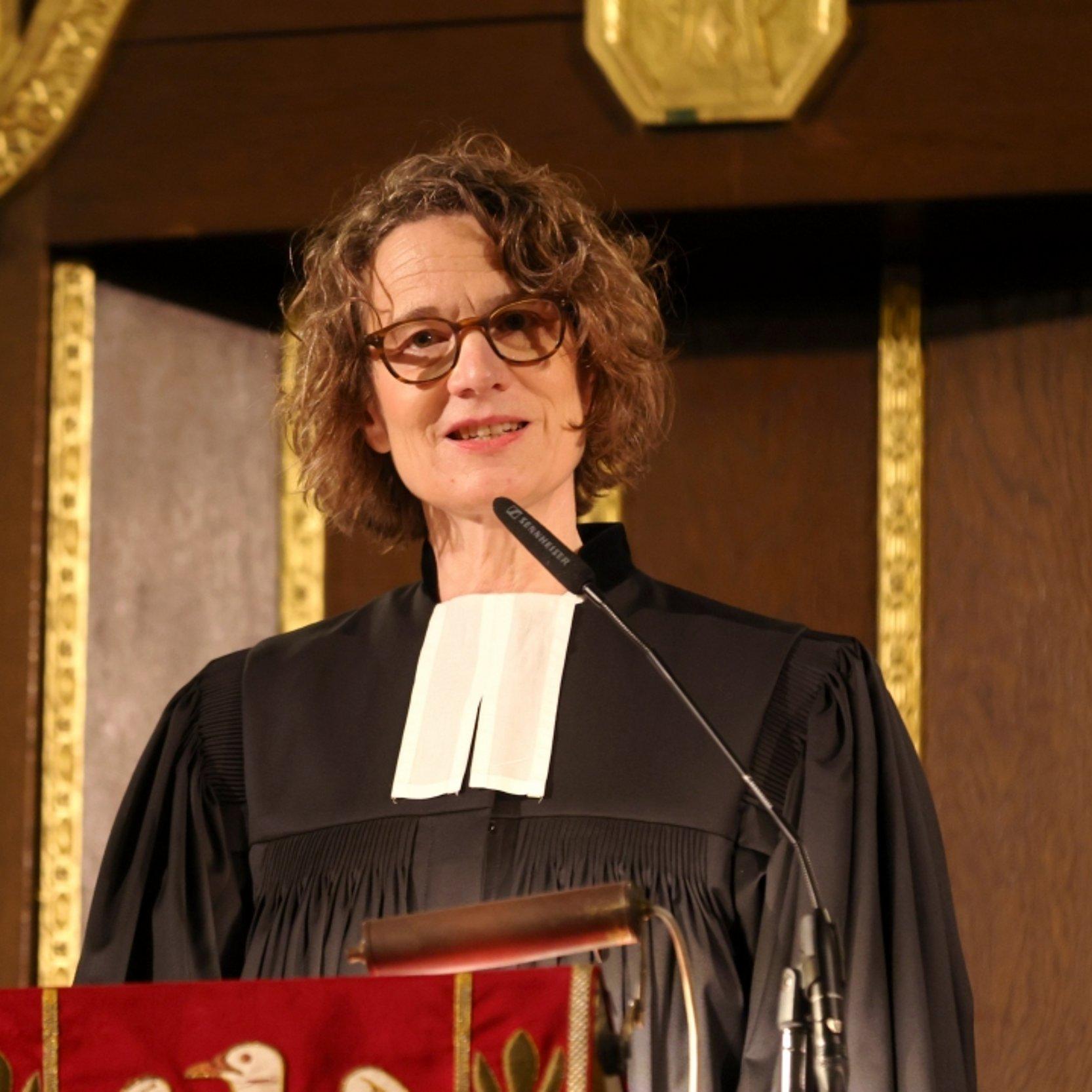 Reformationsgottesdienst 2025 Wiesbaden Lutherkirche KP Tietz Kanzel  Kirchenpräsidentin Tietz auf der Kanzel