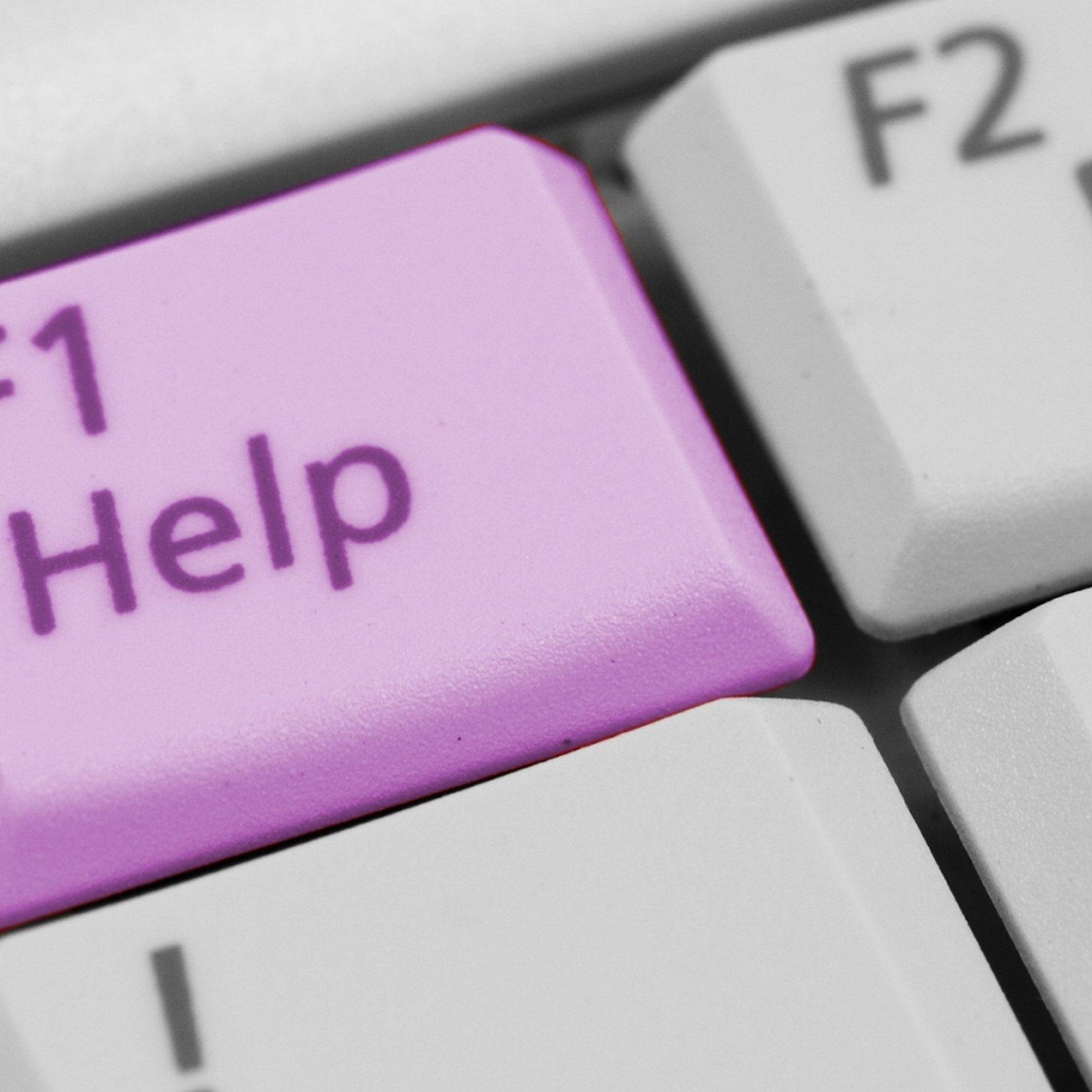 Hilfetaste Ausschnitt Computertastatur, die F! HIlfetaste ist farblich hervorgehoben