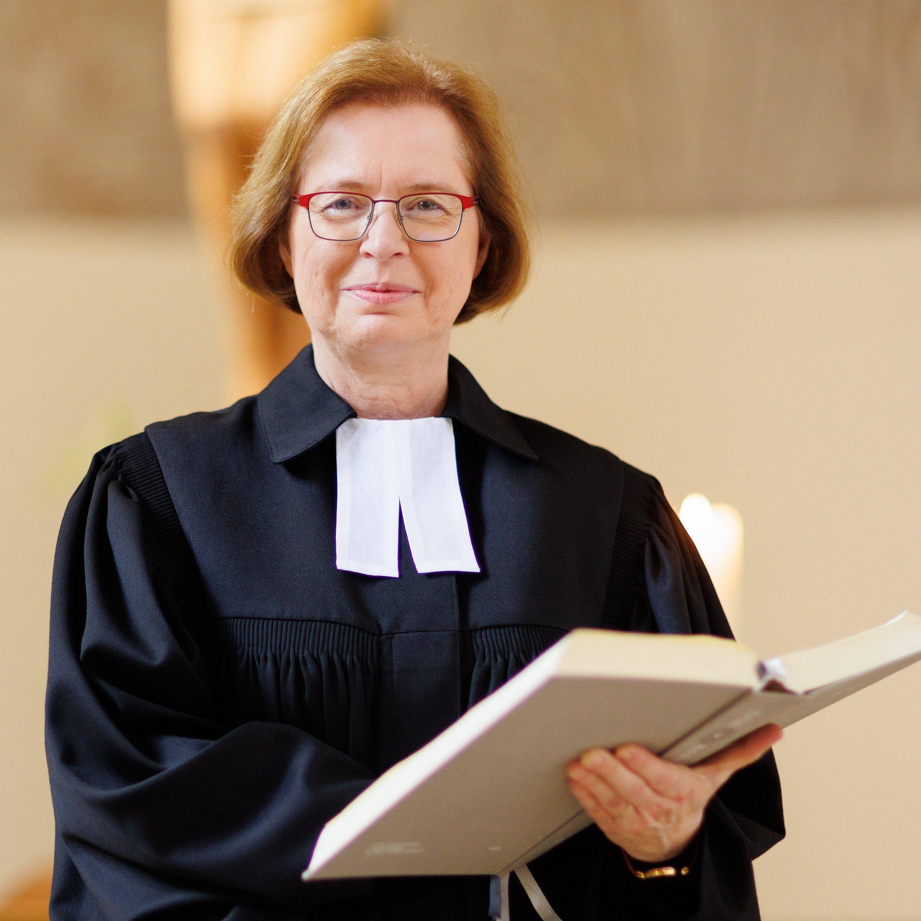 Pfarrerin Ulrike Scherf, Stellvertretende Kirchenpräsidentin der EKHN Pfarrerin Ulrike Scherf, Stellvertretende Kirchenpräsidentin der EKHN