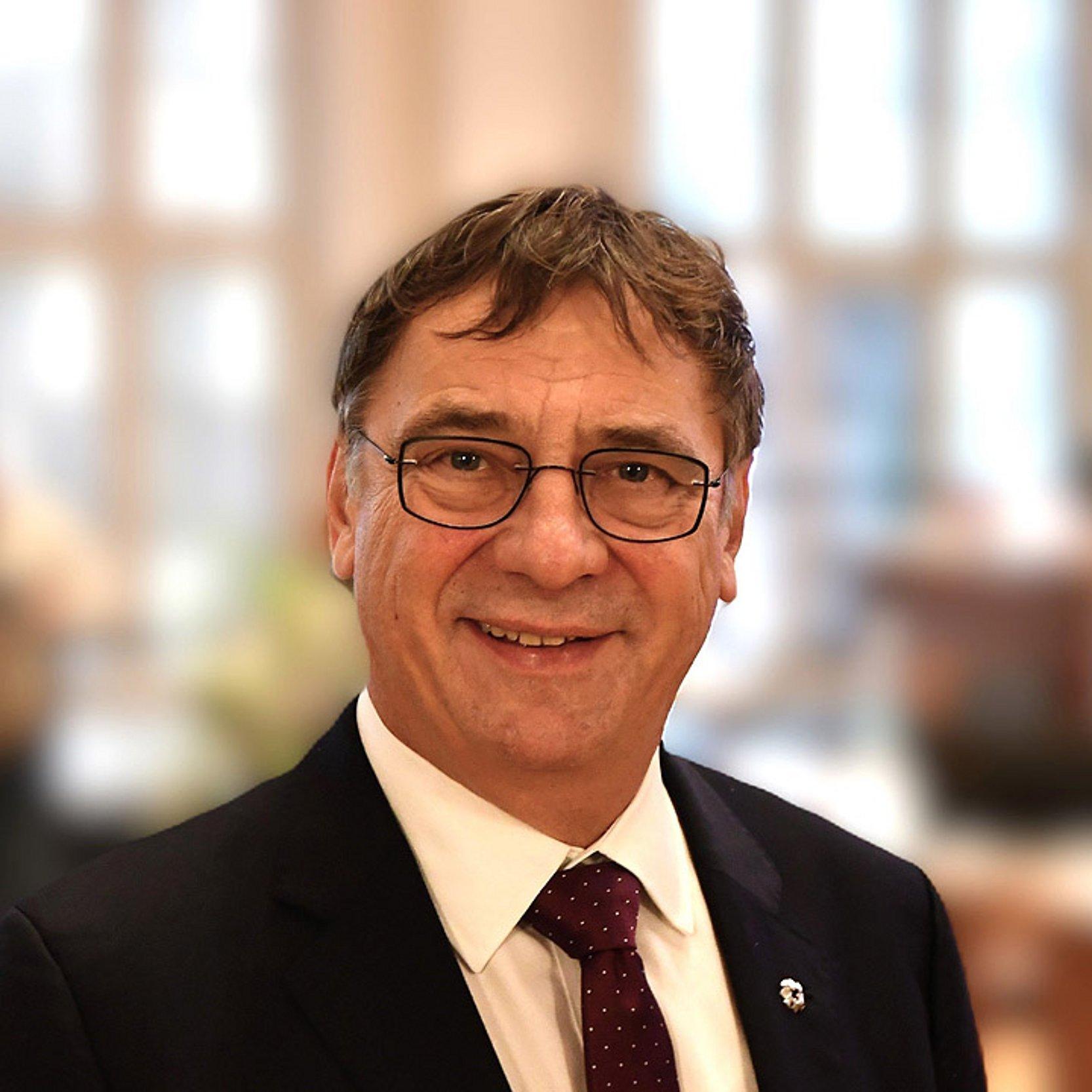 Volker Jung Volker Jung