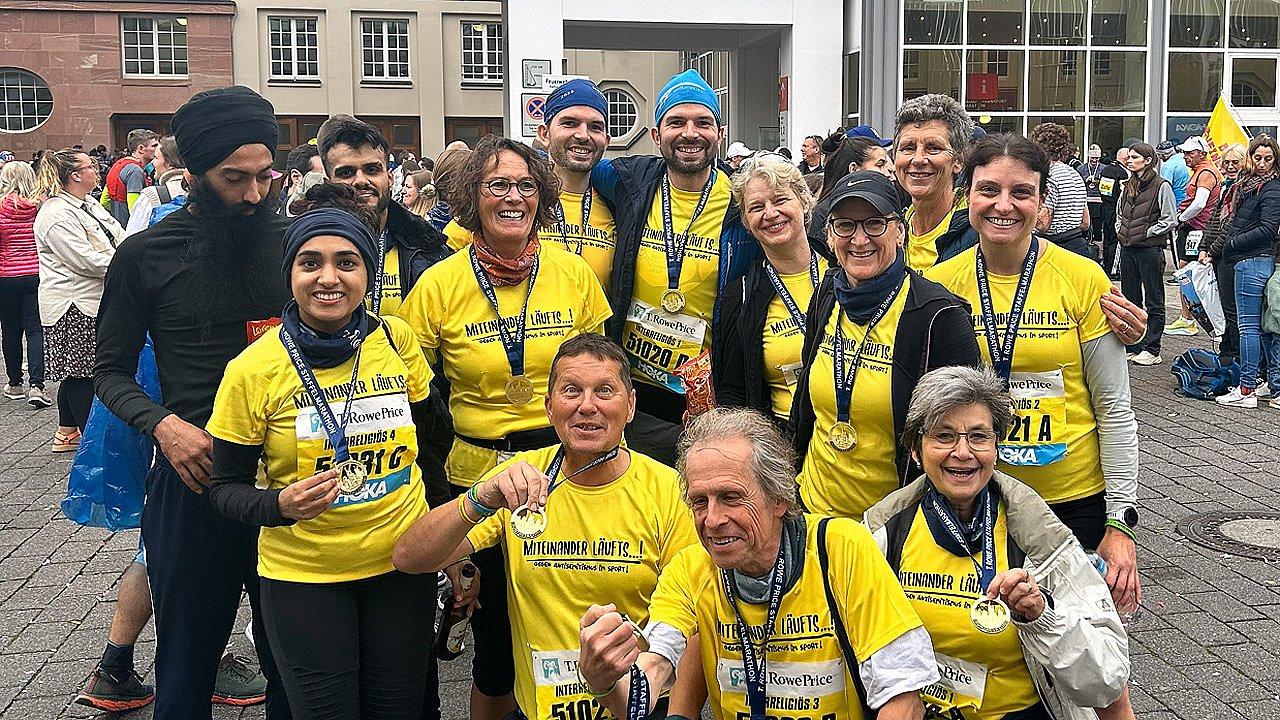Interreligiöse Staffel Gruppenbild
