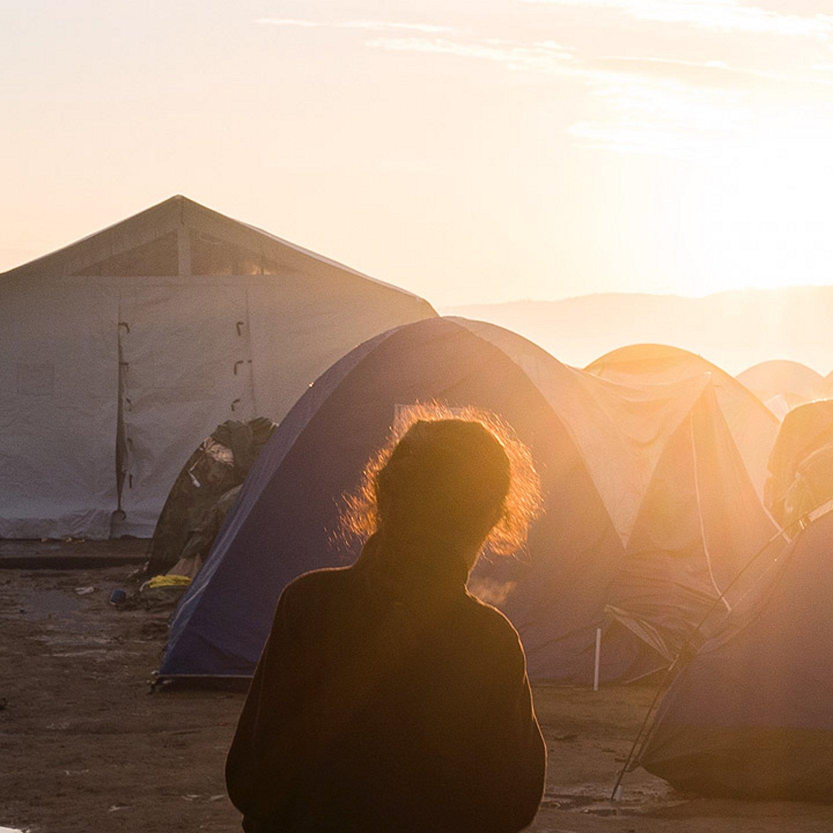 Flüchtlinge Flüchtlinge im Flüchtlingslager an der Grenze zwischen Griechenland und Nordmazedonien