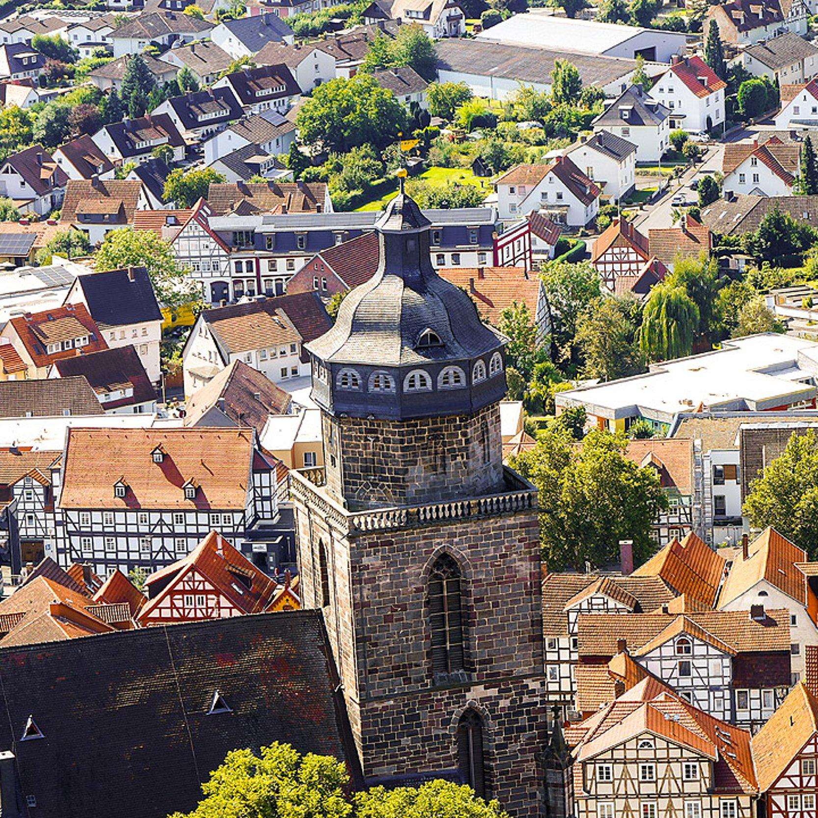 Homberger (Efze) Blick auf Homberger (Efze) mit Kirche