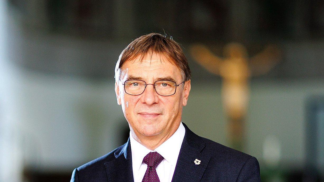 Kirchenpräsident Volker Jung