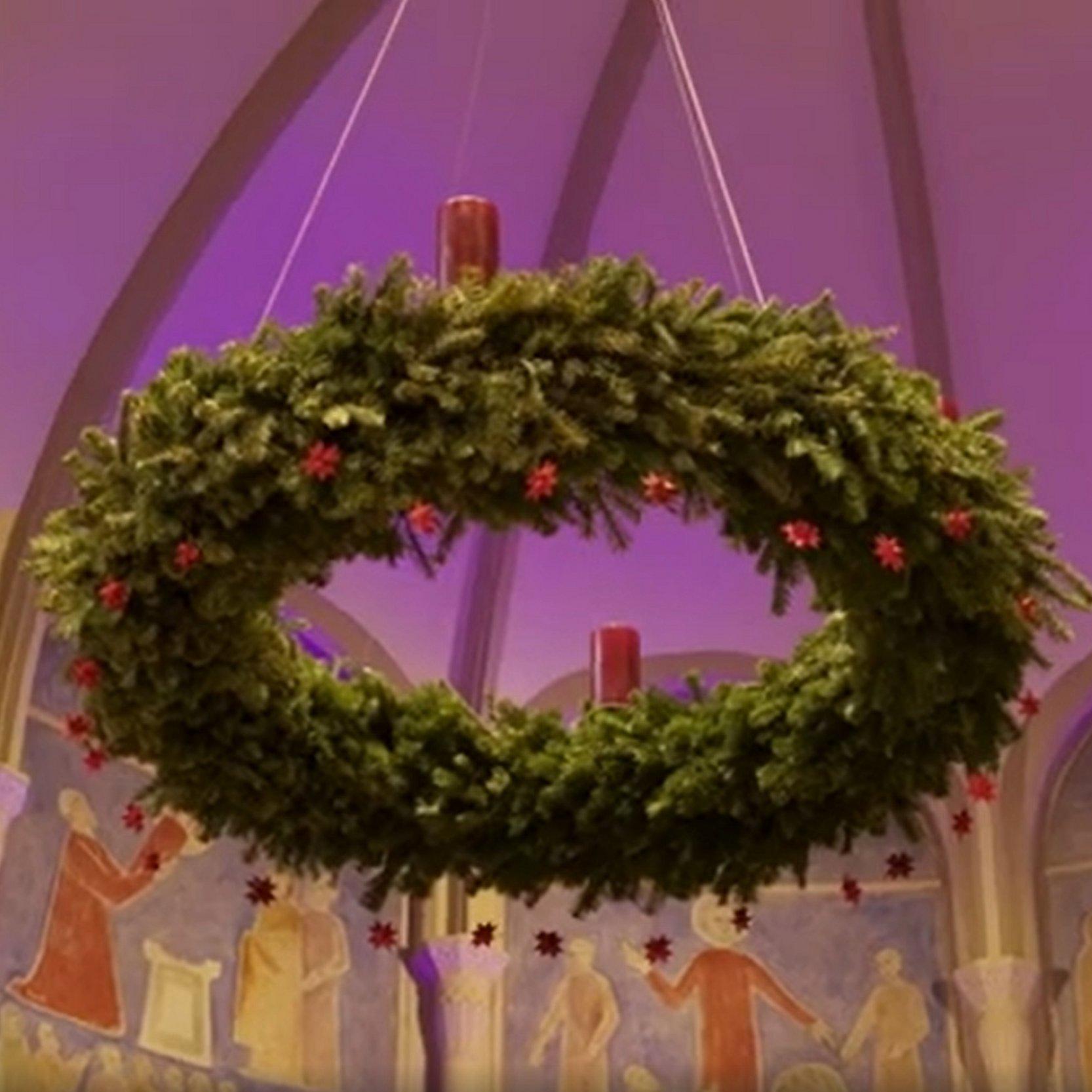 Vorweihnachtlicher Gottesdienst Pauluskirche Adventskranz in der Pauluskirche Darmstadt