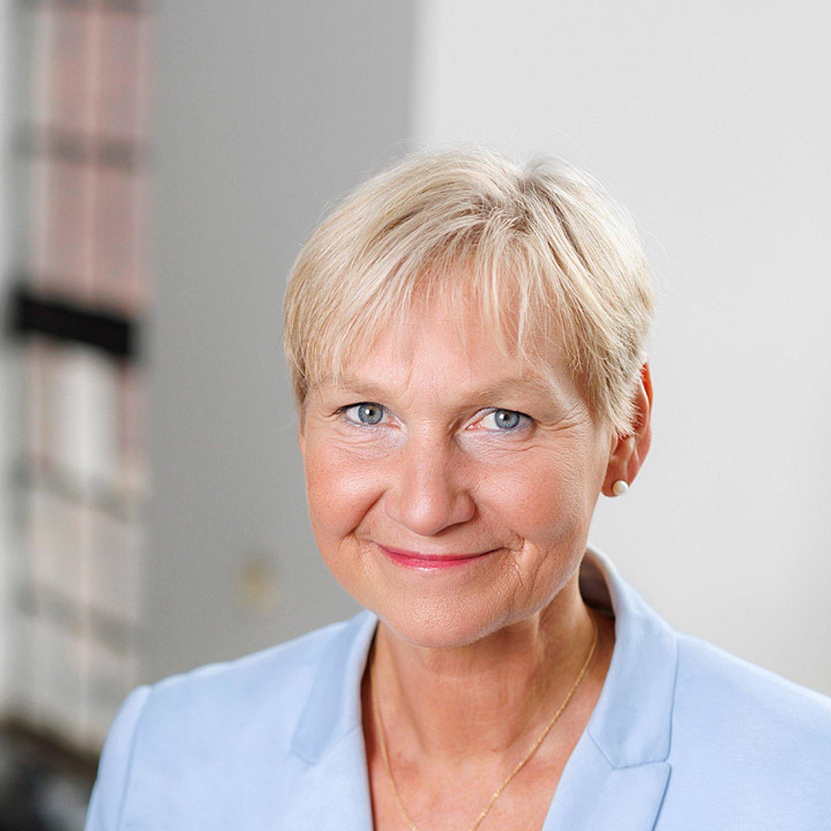 Kirsten Fehrs Kirsten Fehrs