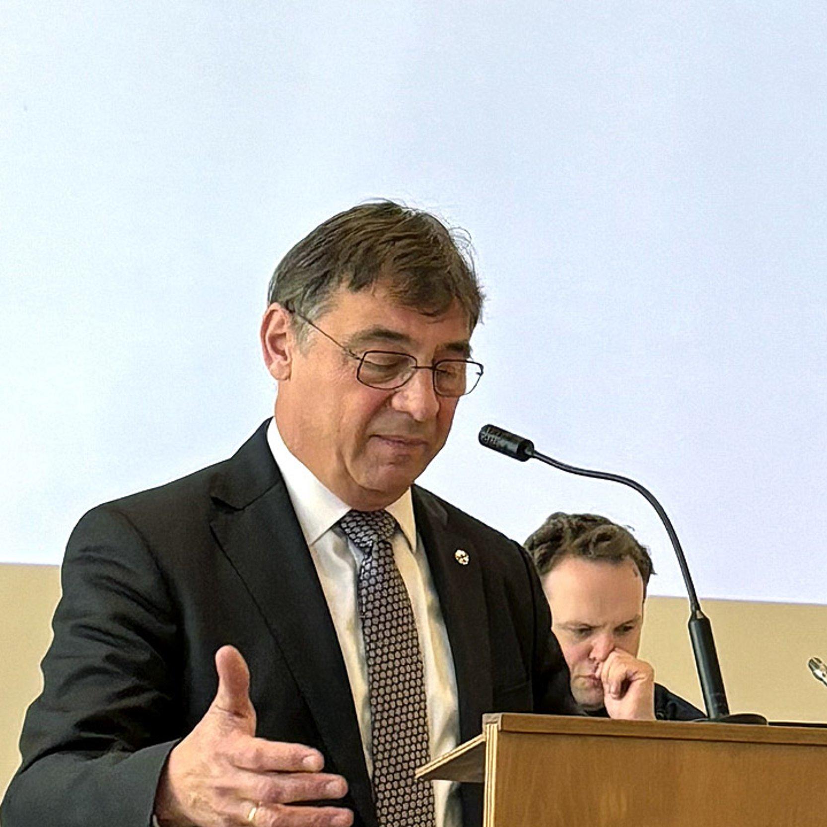 Volker Jung Volker Jung