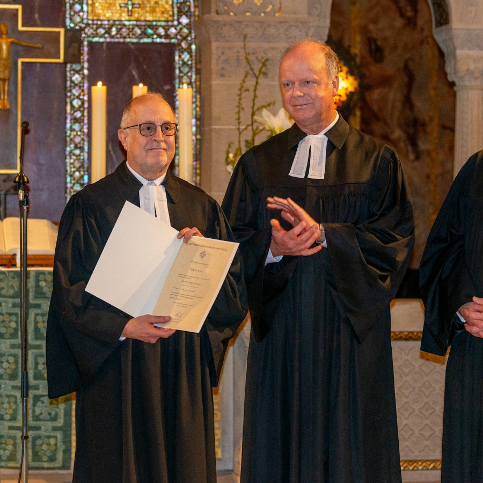 Dekan Michael Tönges-Braungart in den Ruhestand verabschiedet Gruppenfoto