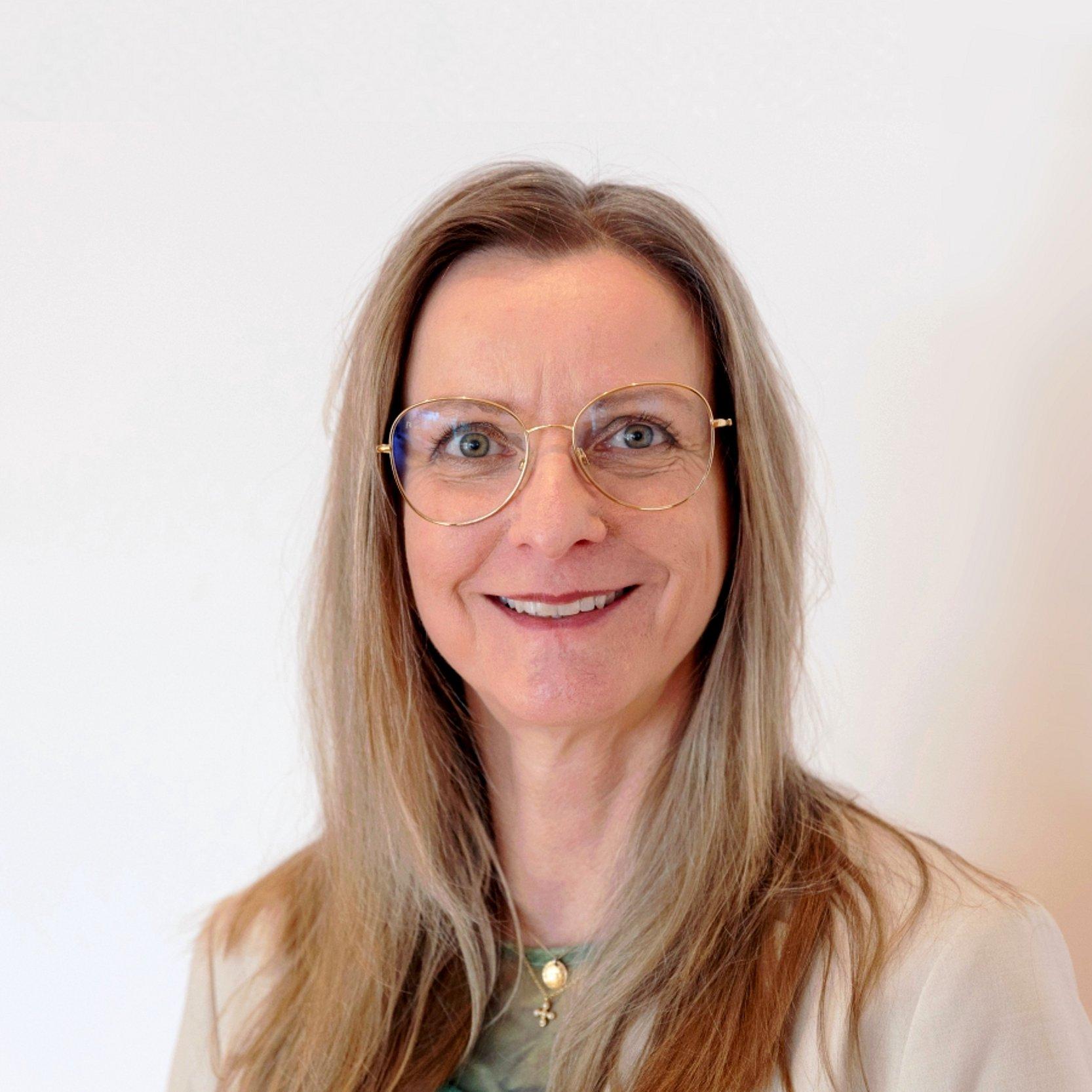 Christina Schnepel Portrait