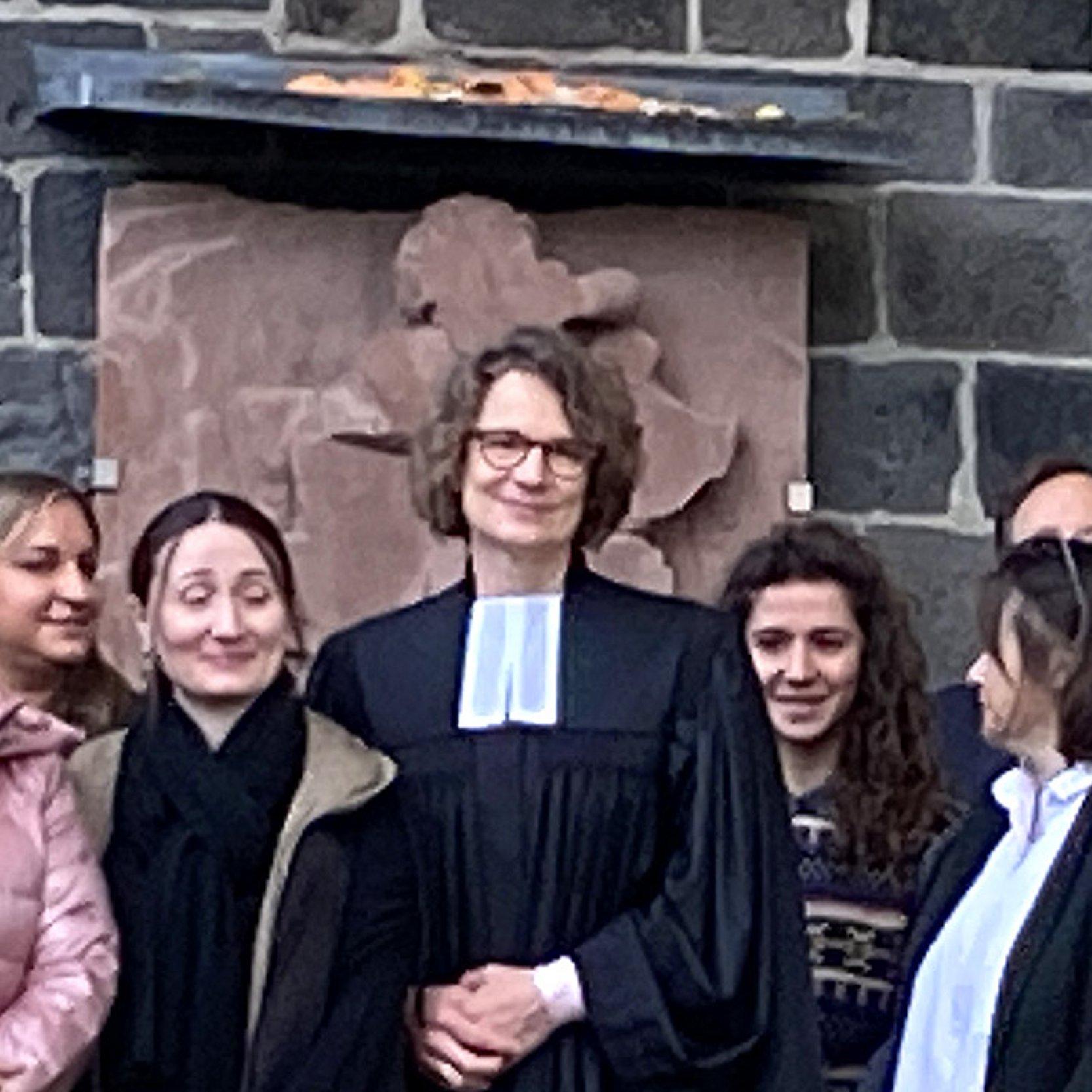 Religionslehrer Gruppenbild mit Kirchenpräsidentin