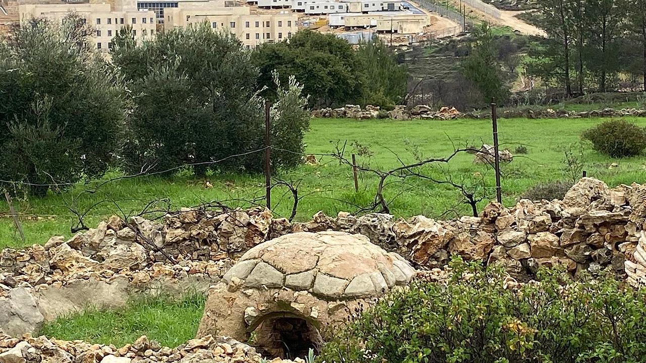 Tent of Nations Felder und eine Siedlung