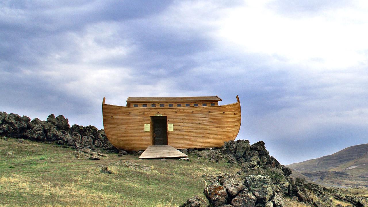 Nachbildung der Arche Noah auf dem Berg Ararat