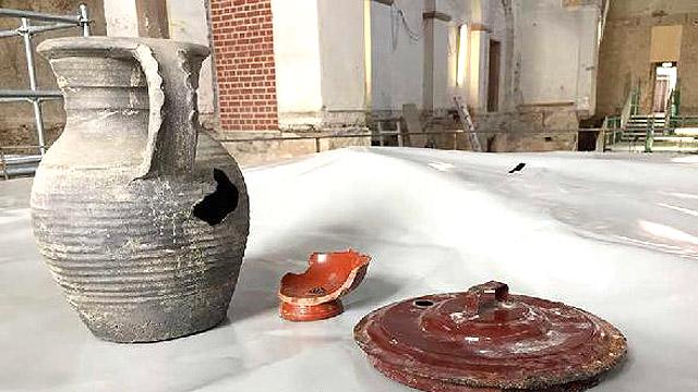 Fundstücke Krug und Scherben