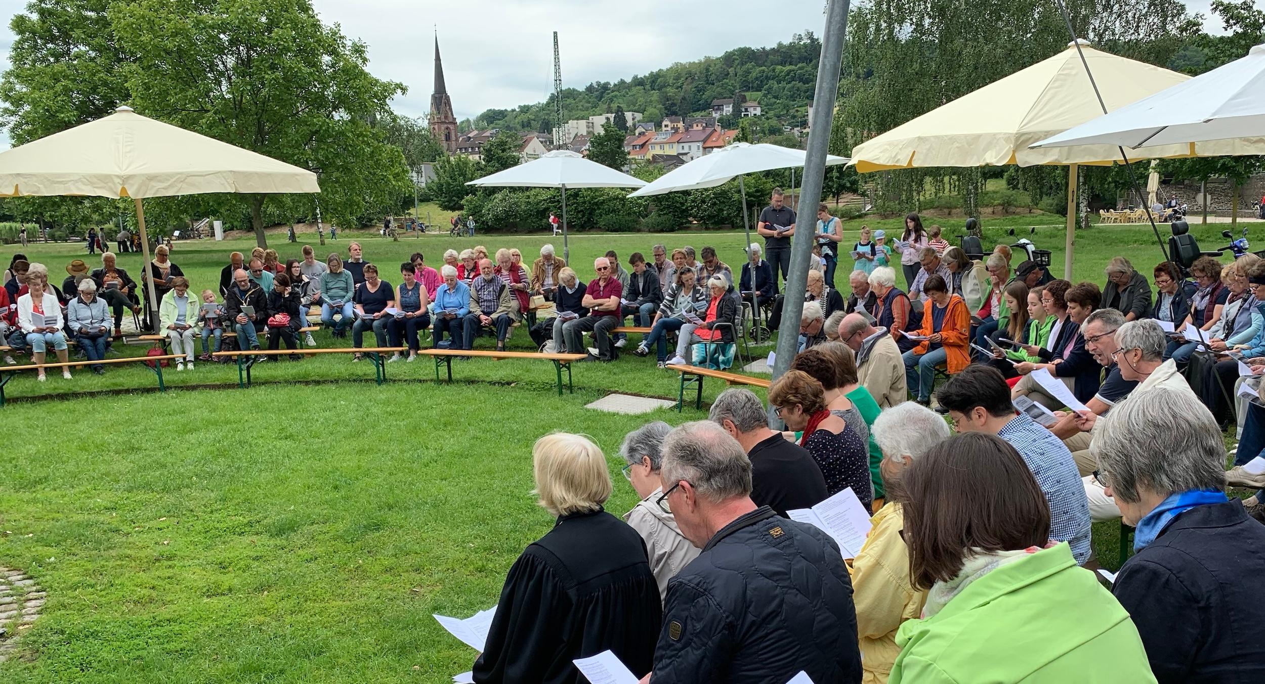 Gottesdienst unter freiem Himmel