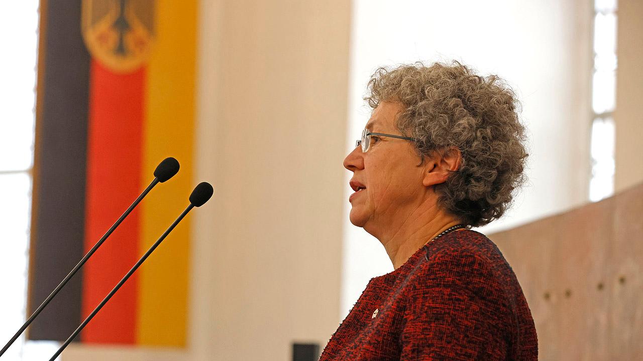 Präses Dr. Birgit Pfeiffer Birgit Pfeiffer