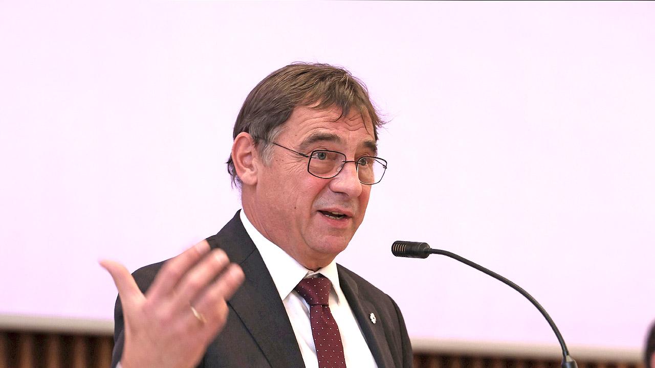Volker Jung Volker Jung