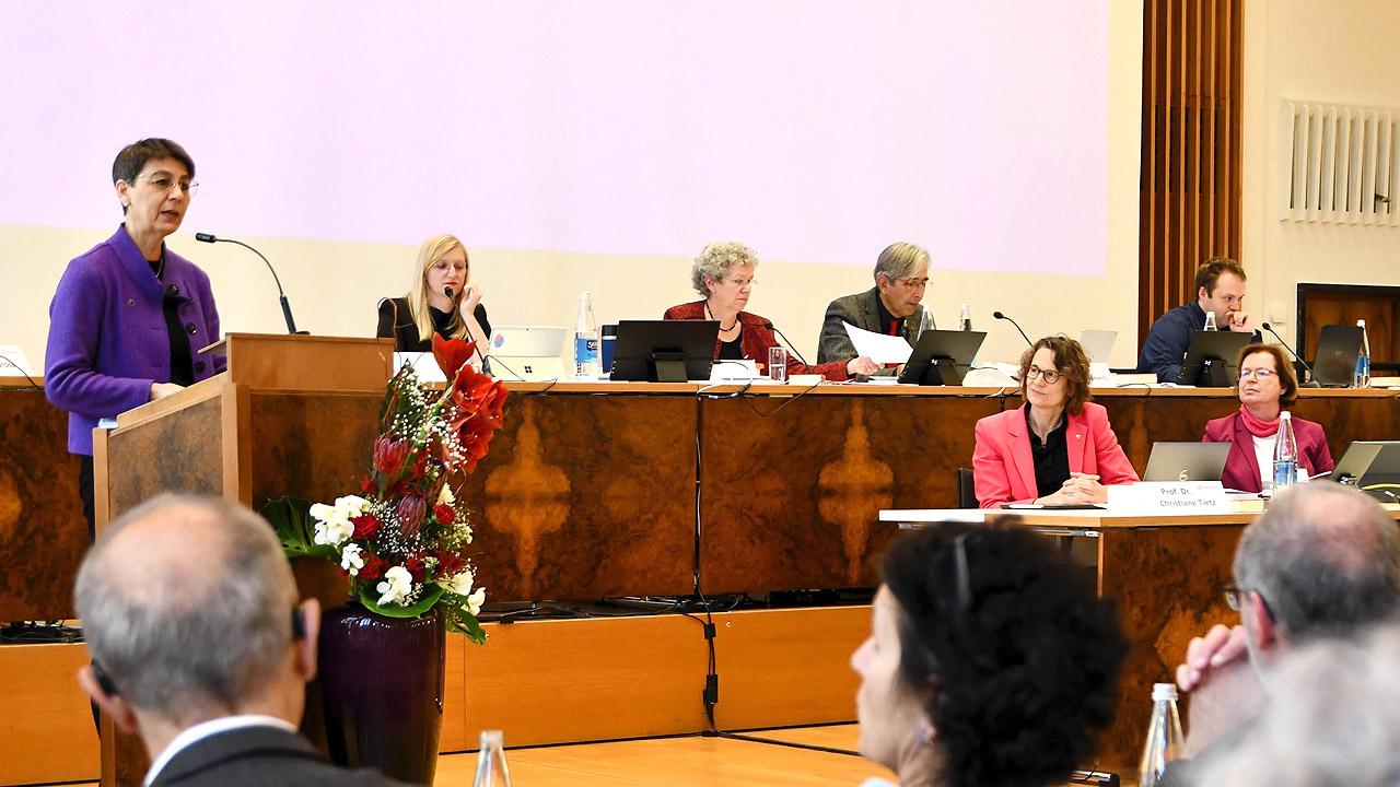 Sabine Bertram-Schäfer Sabine Bertram-Schäfer