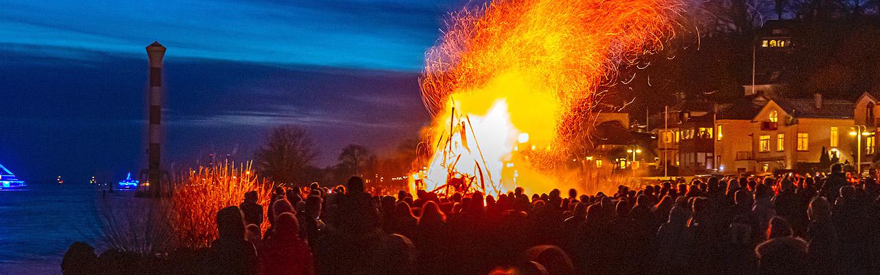 Osterfeuer Großes Osterfeuer