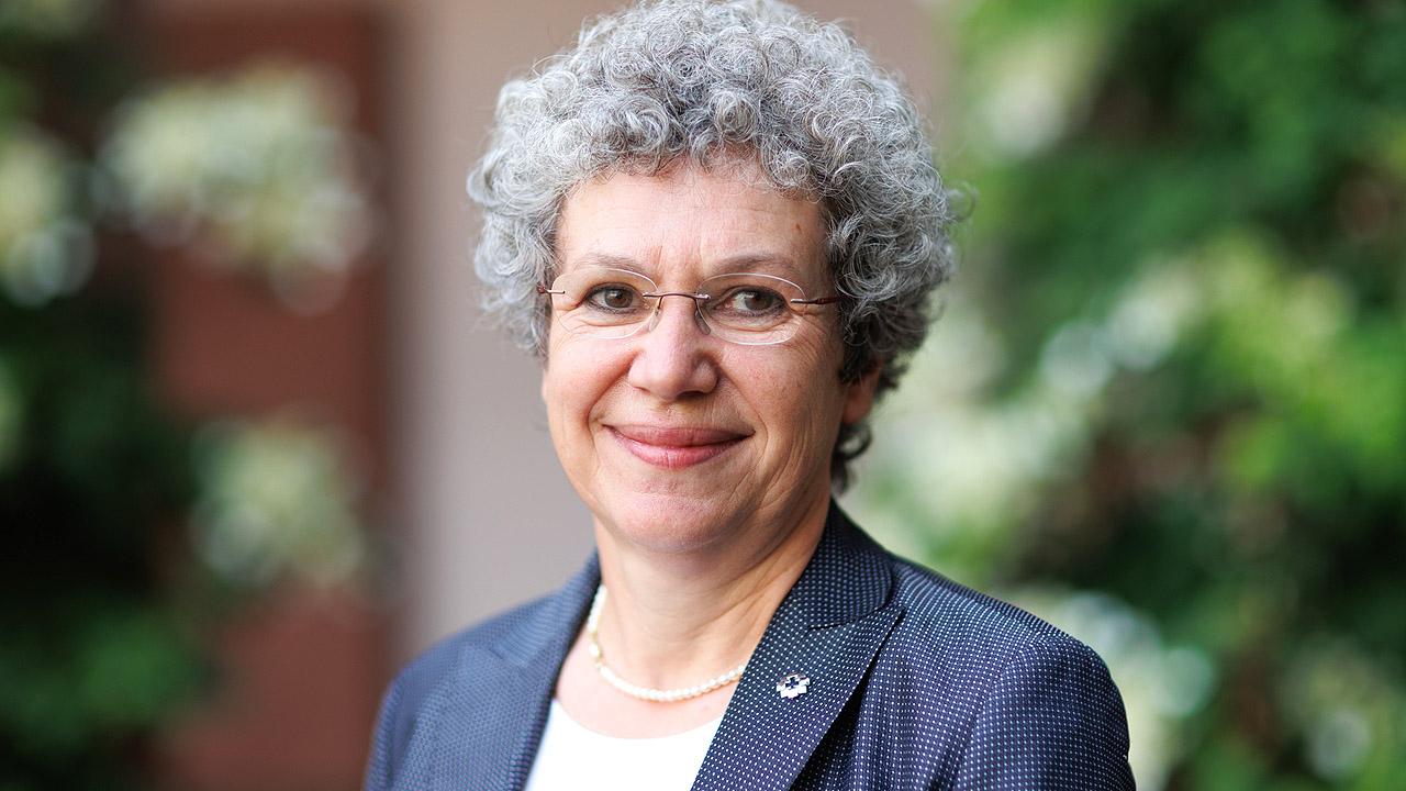 Dr. Birgit Pfeiffer Dr. Birgit Pfeiffer