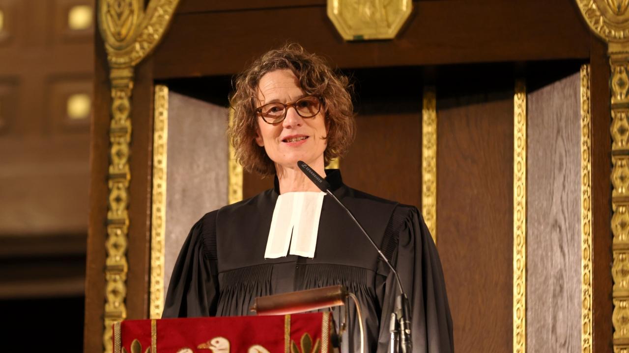 Kirchenpräsidentin Tietz auf der Kanzel