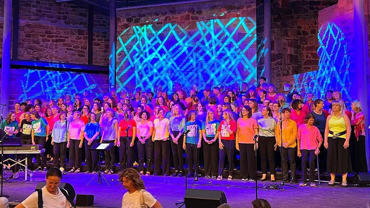 Gospel Beleuchteter Gospelchor